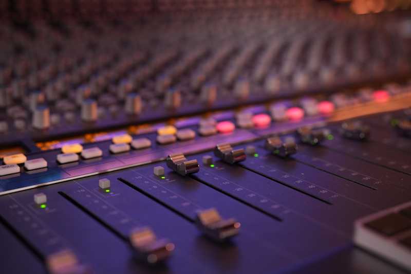 a ssl mixing desk.jpg